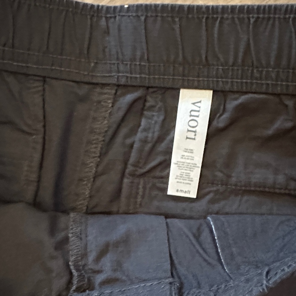 Vuori Ripstop Women's Black Drawstring Shorts - Picture 3 of 3